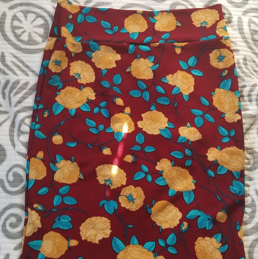 Lularoe Rose Cassie Pencil Skirt